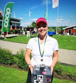 32 år mellan hennes två SM-medlajer