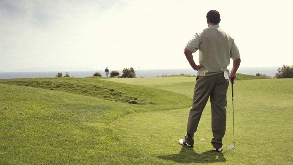 golfspelare på golfbana