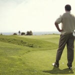 golfspelare på golfbana