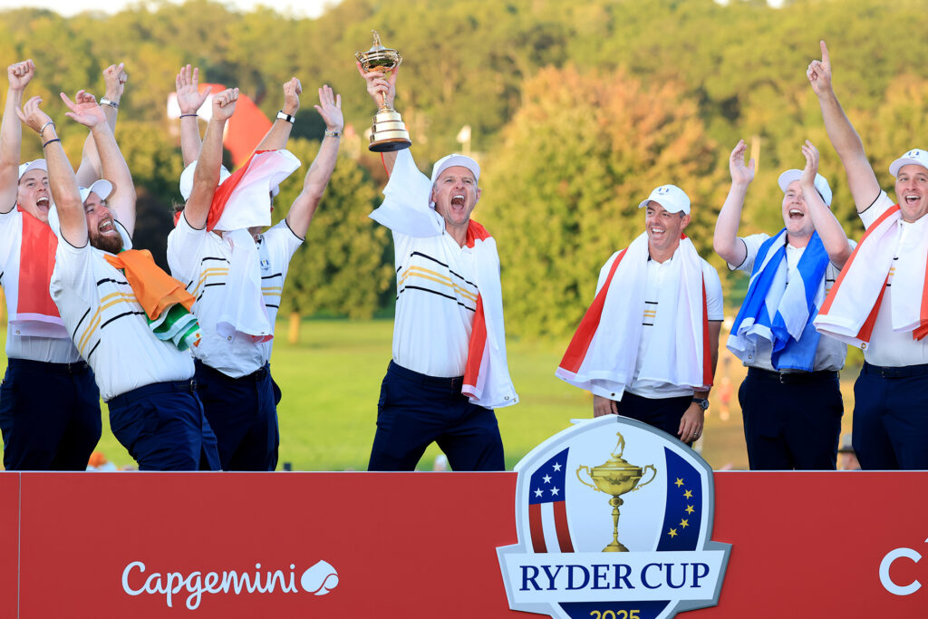 golfspelare och ryder cup-pokal