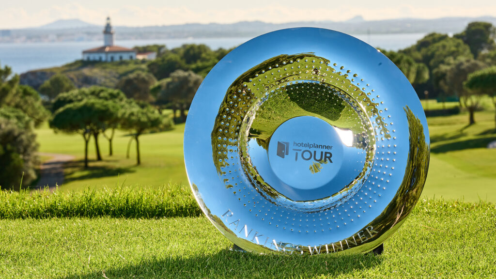 pokal vid spansk golfbana på mallorca