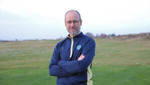 fredrik wetterstrand på en golfbana