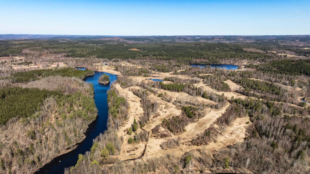 nedlagd golfbana från ovan