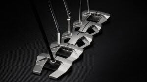 putters från scotty cameron i studiomiljö