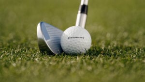 golfbollar från märket titleist
