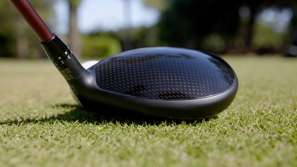 svart golfklubba från cobra