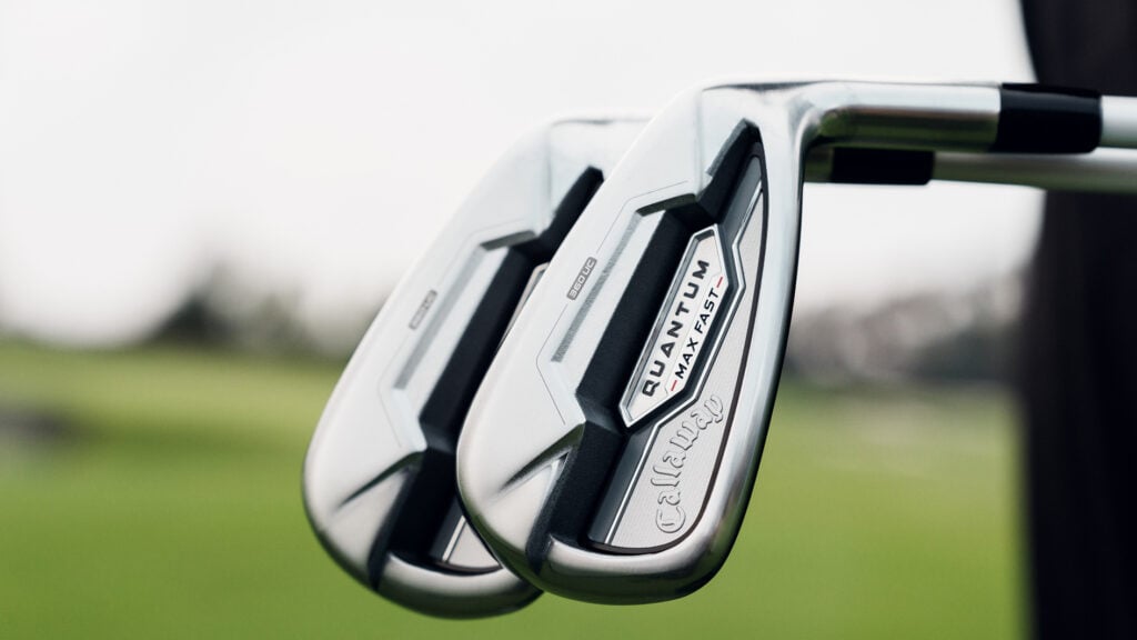 golfklubbor i järn från märket callaway