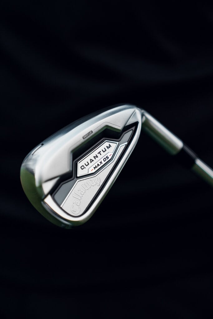 golfklubbor i järn från märket callaway