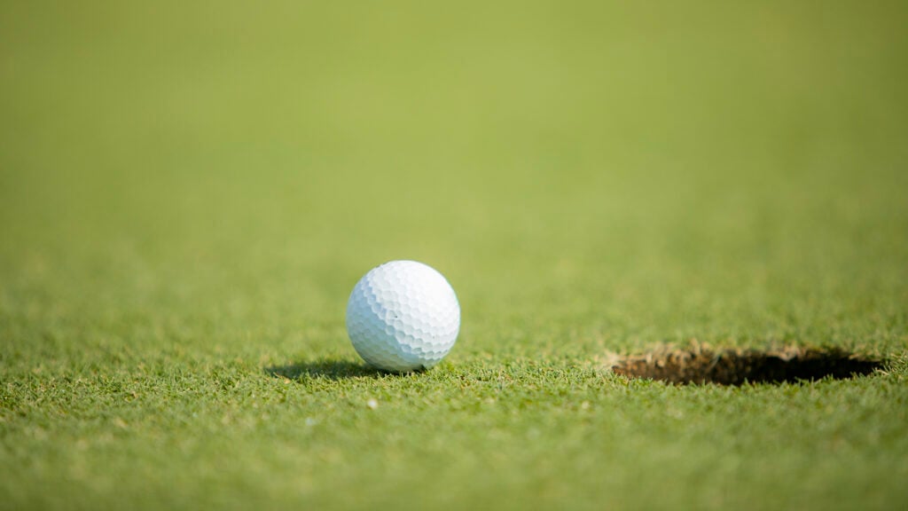 golfboll, golfgreen, golfhål