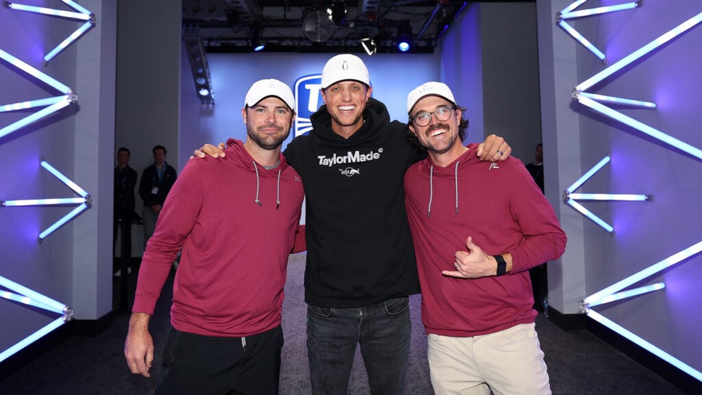 golfinfluencers i inomhusarena