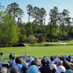 den väldigt gröna golfbanan augusta national i georgia, usa