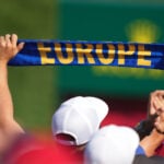 europa-halsduk i publikhav