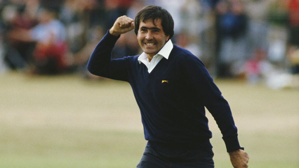 Seve Ballesteros of Spain celebrates after he holes out on the final 18th green to win the 113th Open Championship on 22nd July 1984 on the Old Course at St Andrews, Scotland, United Kingdom. Visions of Sport. (Photo by David Cannon/Allsport/Getty Images)